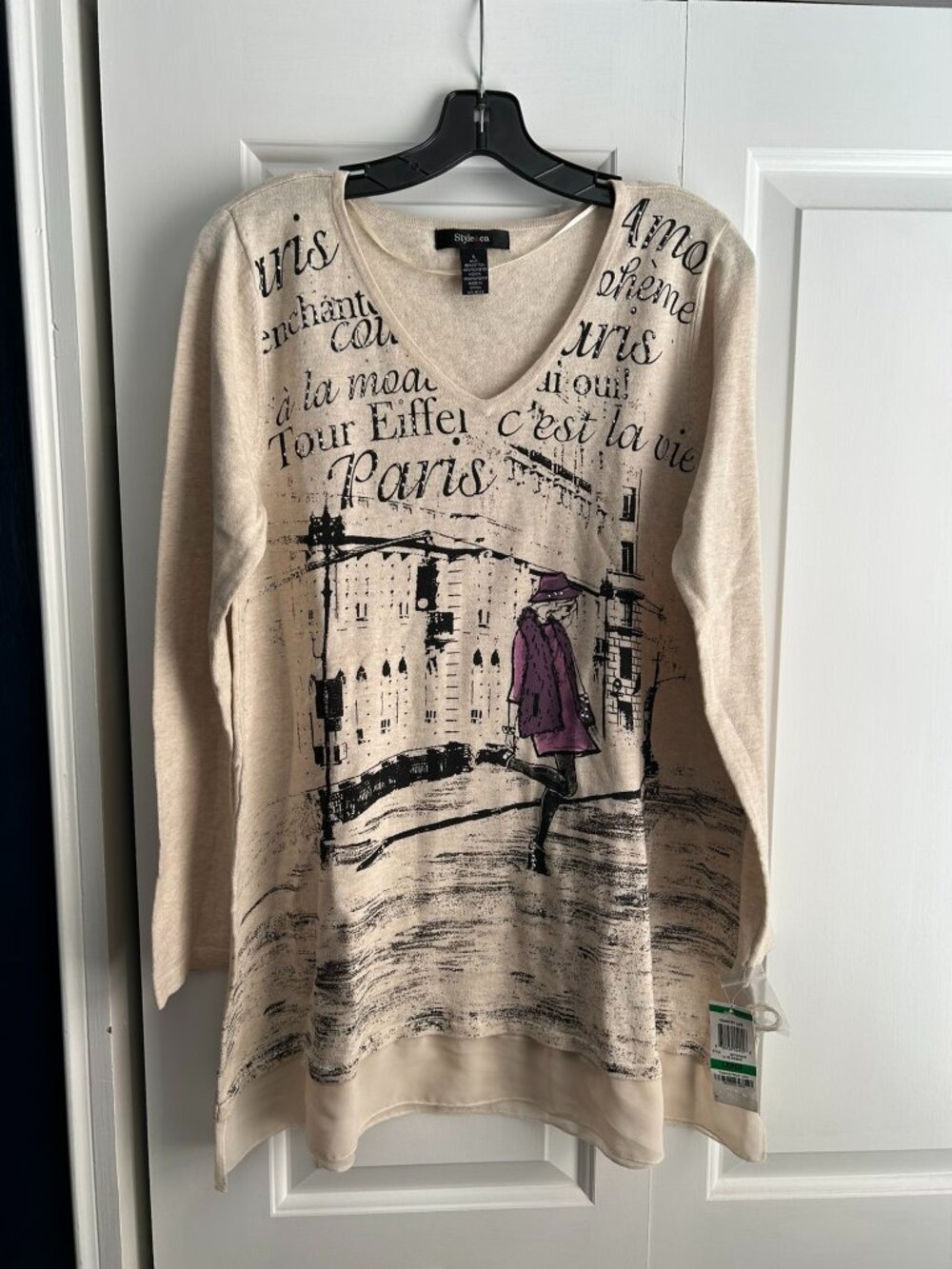 Style&Co Women’s Paris Eiffel Tower Graphic Tunic Sweater Beige/Cream LARGE NWT